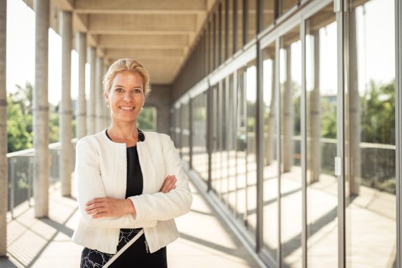 Dominique Weiss, Speaker